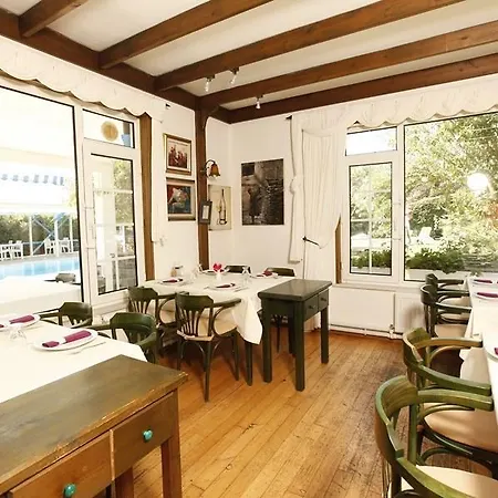 Cakirkeyif Hotel 3*